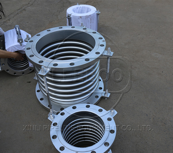 非金屬<a href=http://m.xixinlingfz.com target=_blank class=infotextkey>補償器</a>的位移知識