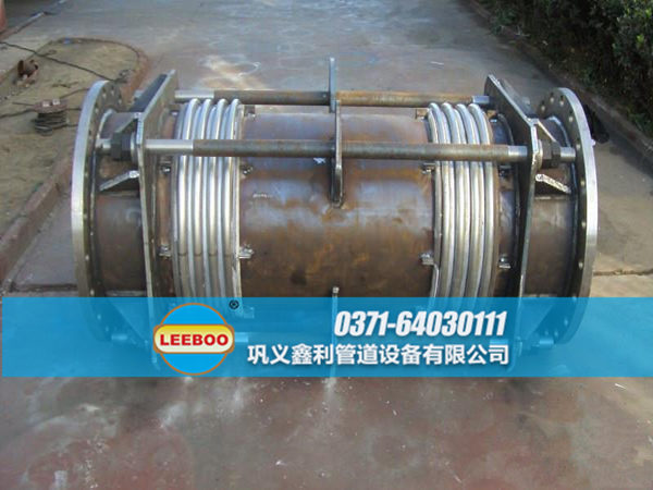 未噴漆的大拉桿橫向波紋<a href=http://m.xixinlingfz.com target=_blank class=infotextkey>補(bǔ)償器</a>