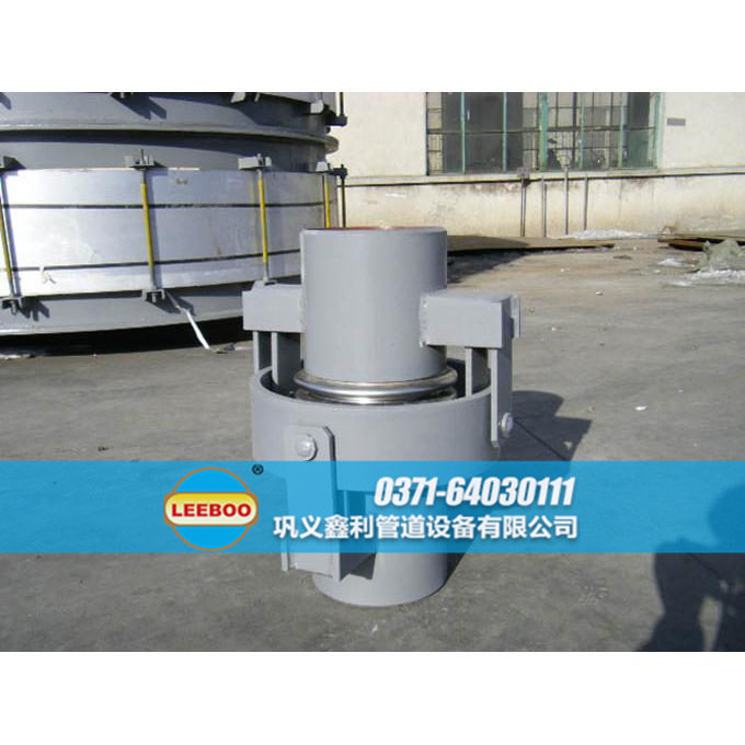 萬(wàn)向鉸鏈<a href=http://m.xixinlingfz.com target=_blank class=infotextkey>補(bǔ)償器</a>實(shí)物圖